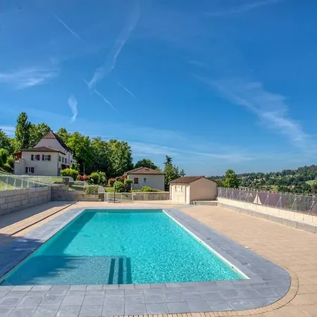 - 24 - D'euphe Avec Piscine