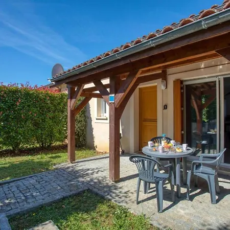 - 24 - D'euphe Avec Piscine 아파트 *