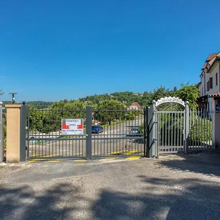 - 24 - D'euphe Avec Piscine Apartment *