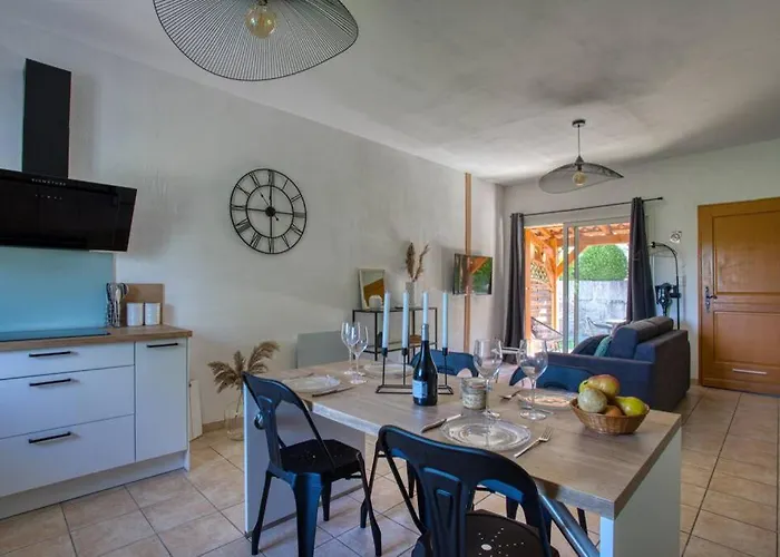 - 24 - D'euphe Avec Piscine *